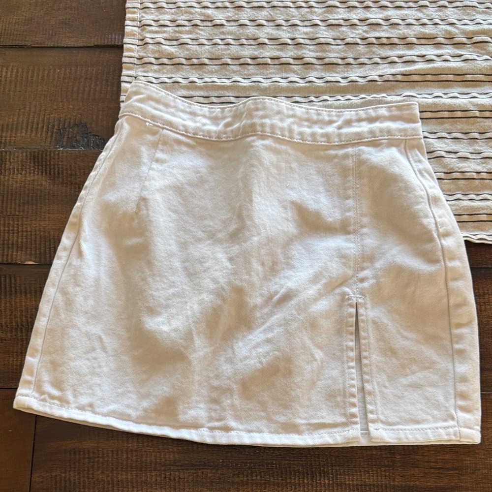 White Denim Mini Skirt with Slit